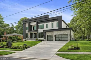 942 Dead Run Dr, McLean, VA 22101 - Photo 2