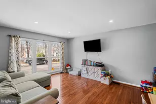 7229 Olde Lantern Way, Springfield, VA 22152 - Photo 4