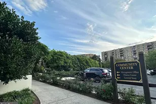 8380 Greensboro Dr, McLean, VA 22102 - Photo 6