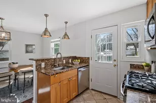2509 Oberlin Dr, Alexandria, VA 22307 - Photo 10