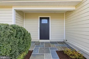 4529 Flintstone Rd, Alexandria, VA 22306 - Photo 4