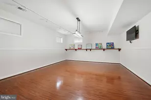 5219 Whisper Willow Dr, Fairfax, VA 22030 - Photo 34