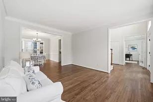 5219 Whisper Willow Dr, Fairfax, VA 22030 - Photo 6