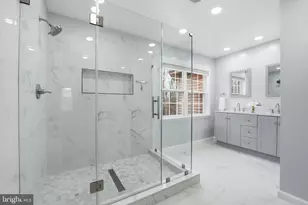 5219 Whisper Willow Dr, Fairfax, VA 22030 - Photo 20