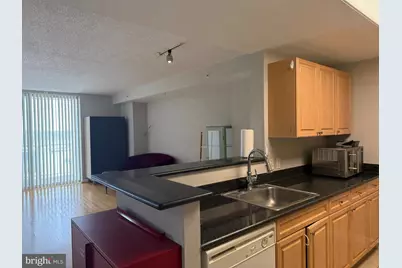 2726 Gallows Road #915, Vienna, VA 22180 - Photo 10