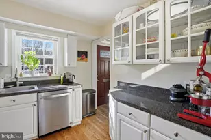 7745 Tiverton Dr, Springfield, VA 22152 - Photo 12