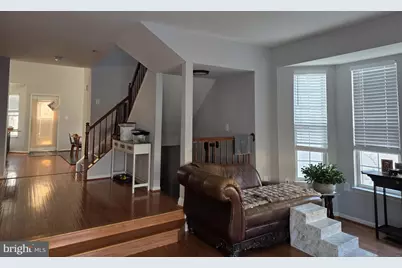 14641 Seasons Drive, Centreville, VA 20120 - Photo 6