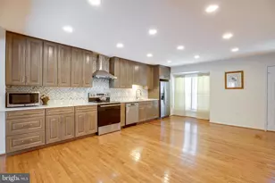 5772 Crownleigh Ct, Burke, VA 22015 - Photo 14