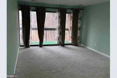 545 Florida Avenue #203, Herndon, VA 20170 - Photo 2