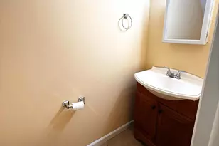 3921 Woodhue Pl, Alexandria, VA 22309 - Photo 8