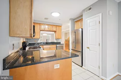 1577 Leeds Castle Drive #102, Vienna, VA 22182 - Photo 6