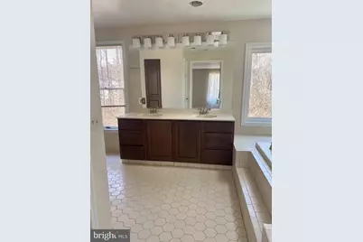 9701 Georgetown Pike, Great Falls, VA 22066 - Photo 32