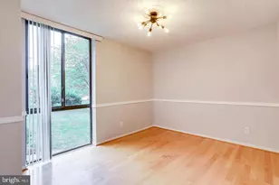 2300 Pimmit Dr, Falls Church, VA 22043 - Photo 6