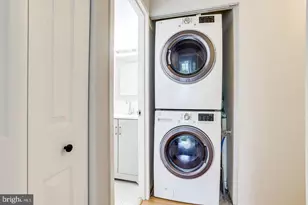 2300 Pimmit Dr, Falls Church, VA 22043 - Photo 10