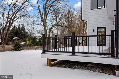 604 Tapawingo Road SW, Vienna, VA 22180 - Photo 4