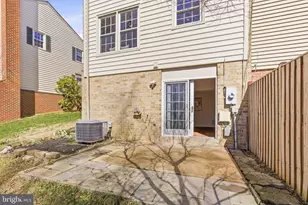 9984 Whitewater Dr, Burke, VA 22015 - Photo 34