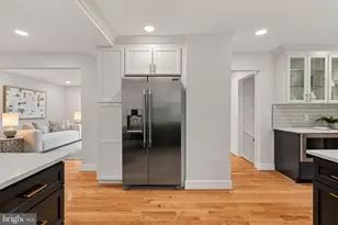 2678 Oakton Glen Dr, Vienna, VA 22181 - Photo 16