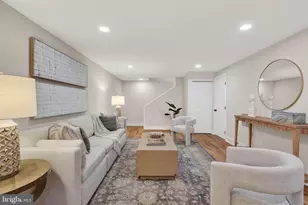 2678 Oakton Glen Dr, Vienna, VA 22181 - Photo 46