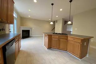 8829 Blue Royale Ln, Fairfax, VA 22031 - Photo 10