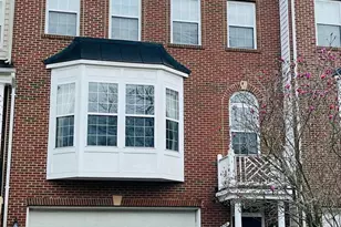 8829 Blue Royale Ln, Fairfax, VA 22031 - Photo 2