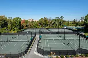 3606 Barkley Dr, Fairfax, VA 22031 - Photo 24