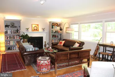 3606 Barkley Drive, Fairfax, VA 22031 - Photo 2