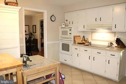 3606 Barkley Drive, Fairfax, VA 22031 - Photo 4