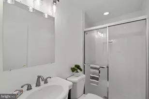 5927 Bayshire Rd, Springfield, VA 22152 - Photo 22