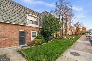 5927 Bayshire Rd, Springfield, VA 22152 - Photo 2