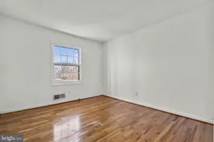 5927 Bayshire Rd, Springfield, VA 22152 - Photo 22