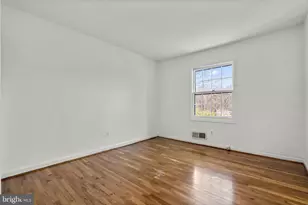 5927 Bayshire Rd, Springfield, VA 22152 - Photo 24