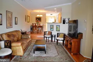 11162 Harbor Ct, Reston, VA 20191 - Photo 2