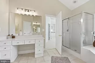 1919 Logan Manor Dr, Reston, VA 20190 - Photo 28