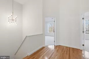 1919 Logan Manor Dr, Reston, VA 20190 - Photo 50