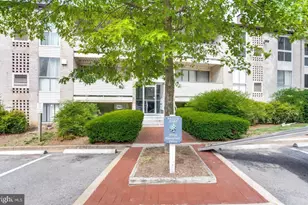 5614 Bloomfield Dr, Alexandria, VA 22312 - Photo 1