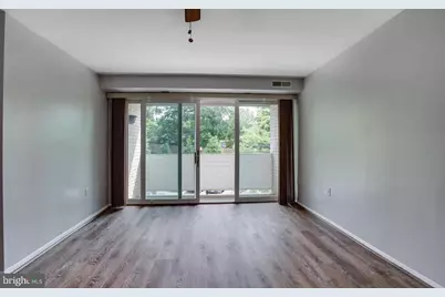 5614 Bloomfield Drive #204, Alexandria, VA 22312 - Photo 12