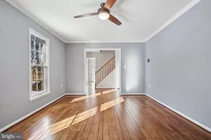 4623 University Dr, Fairfax, VA 22030 - Photo 8