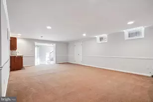 4623 University Dr, Fairfax, VA 22030 - Photo 30