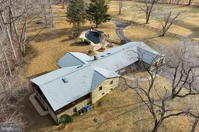 6713 Briarcroft Street, Clifton, VA 20124 - Photo 4