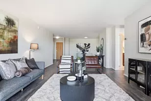 1800 Old Meadow Rd, McLean, VA 22102 - Photo 4