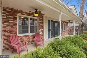 4901 Red Fox Dr, Annandale, VA 22003 - Photo 4