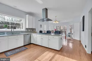 9315 Hallston Ct, Fairfax Station, VA 22039 - Photo 24