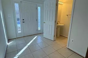 7481 Gadsby Square, Alexandria, VA 22315 - Photo 2