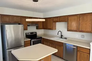 7481 Gadsby Square, Alexandria, VA 22315 - Photo 4