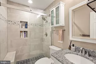 6066 Heatherwood Dr, Alexandria, VA 22310 - Photo 30