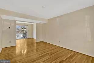 5540 Kendrick Ln, Burke, VA 22015 - Photo 2