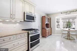 7913 Laural Valley Way, Springfield, VA 22153 - Photo 10