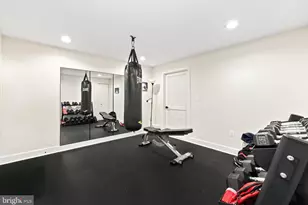 3623 Great Laurel Ln, Fairfax, VA 22033 - Photo 44