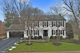 3623 Great Laurel Ln, Fairfax, VA 22033 - Photo 2