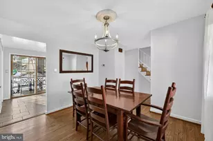 8905 Side Saddle Rd, Springfield, VA 22152 - Photo 16